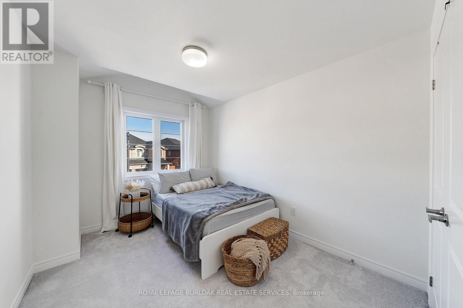 1264 Chee Chee Landing, Milton, ON - Indoor Photo Showing Bedroom