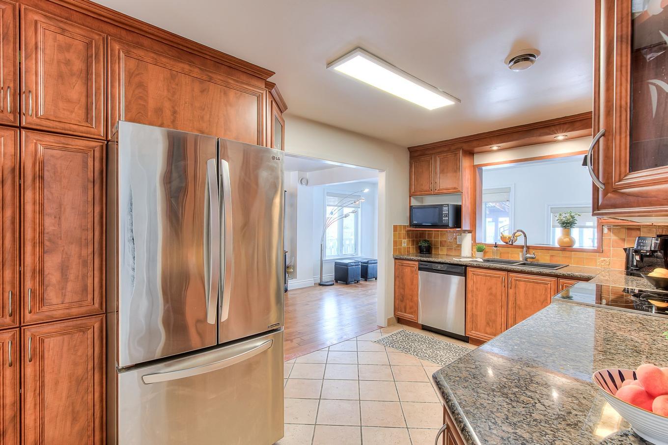 Cuisine - 3298 Rue Élodie, Laval (Fabreville), QC - Indoor Photo Showing Kitchen