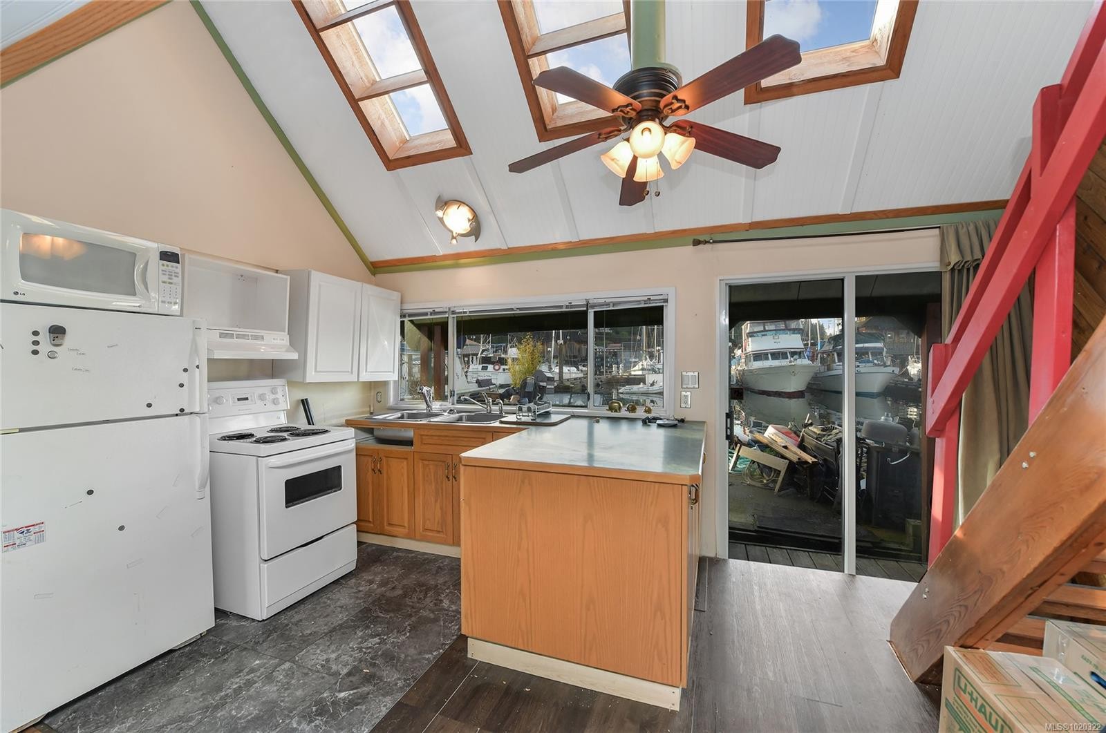 7-1745 Cowichan Bay Rd, Cowichan Bay, BC