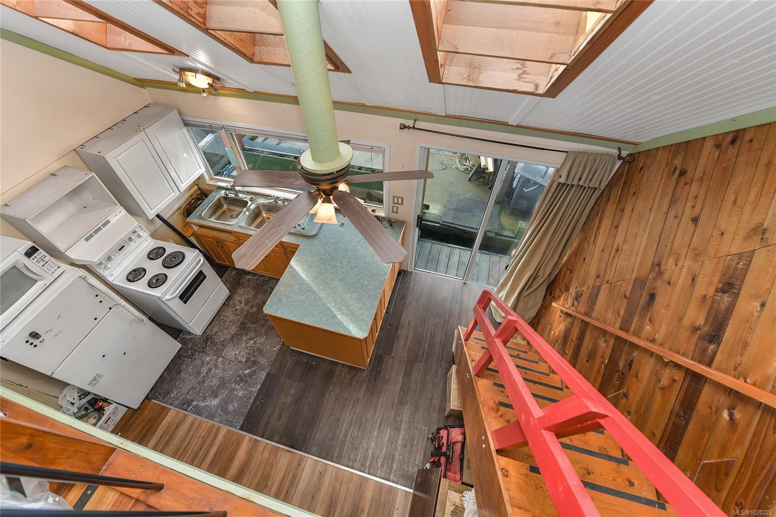 7-1745 Cowichan Bay Rd, Cowichan Bay, BC