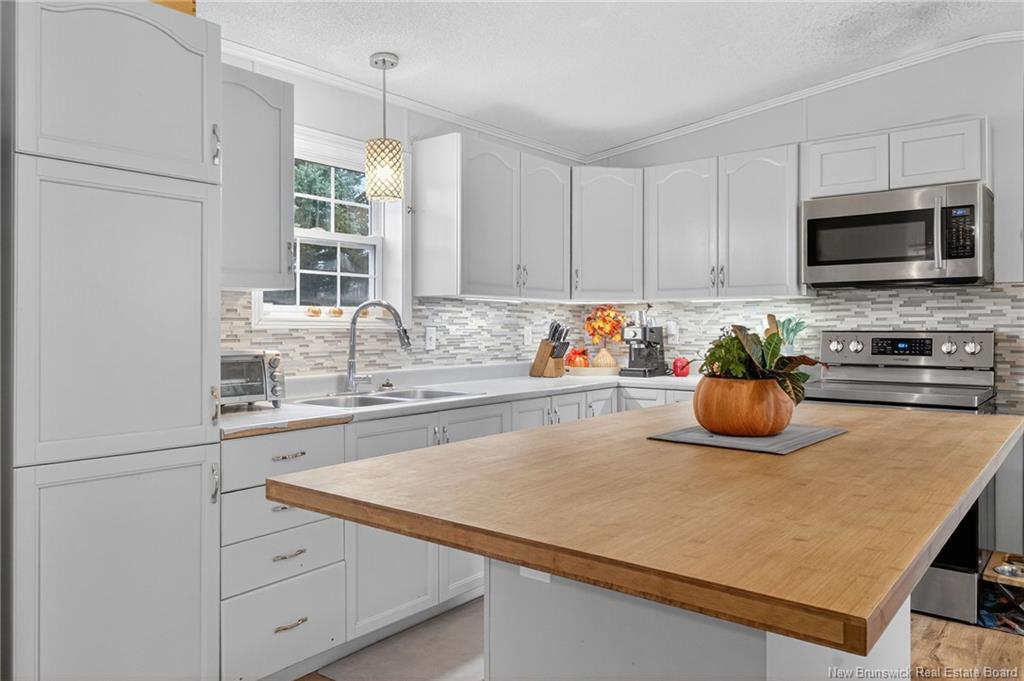 10 Pheasant St, Moncton, NB