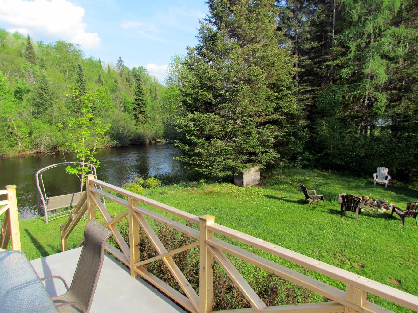 Vue sur l'eau - 135 Ch. Bisson N., Amherst, QC - Outdoor With Body Of Water