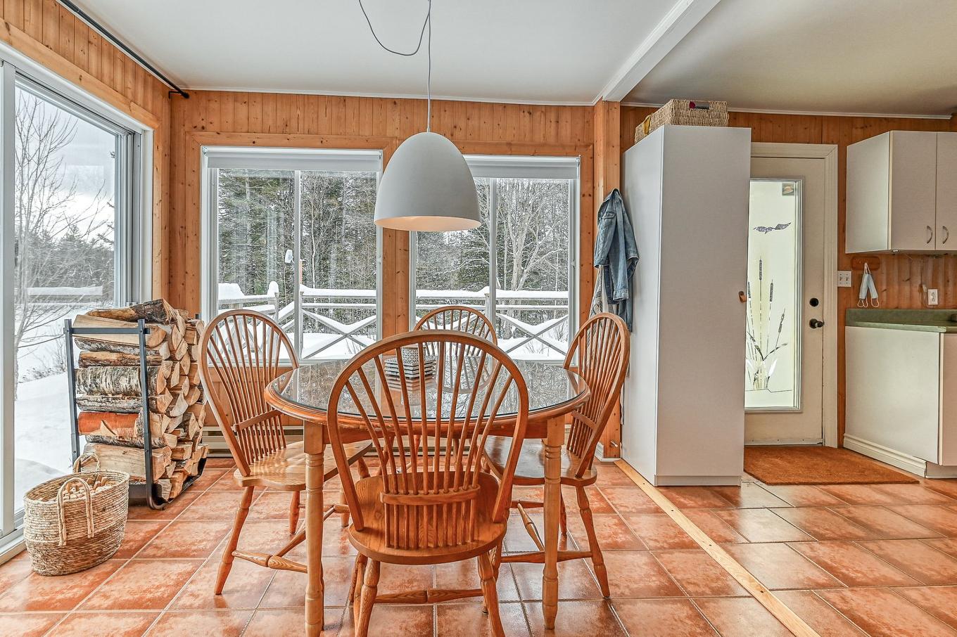 Salle à manger - 135 Ch. Bisson N., Amherst, QC - Indoor Photo Showing Dining Room