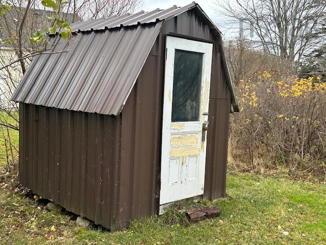 8903 Pepperell Street, St. Peter'S, NS