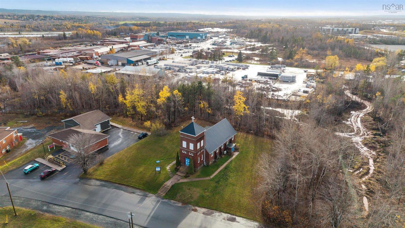 14 Church Street, Lantz, NS