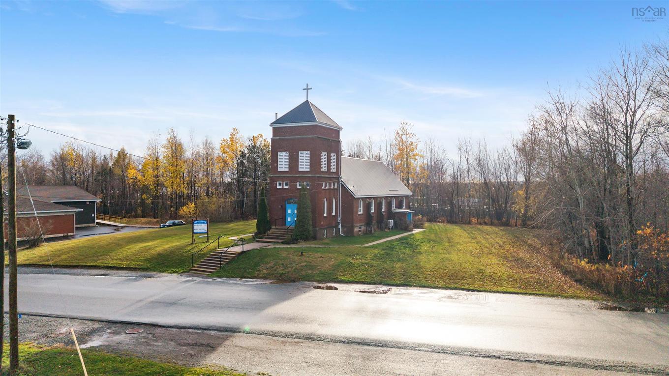 14 Church Street, Lantz, NS