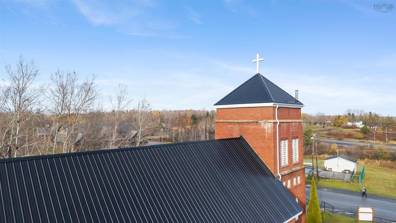 14 Church Street, Lantz, NS