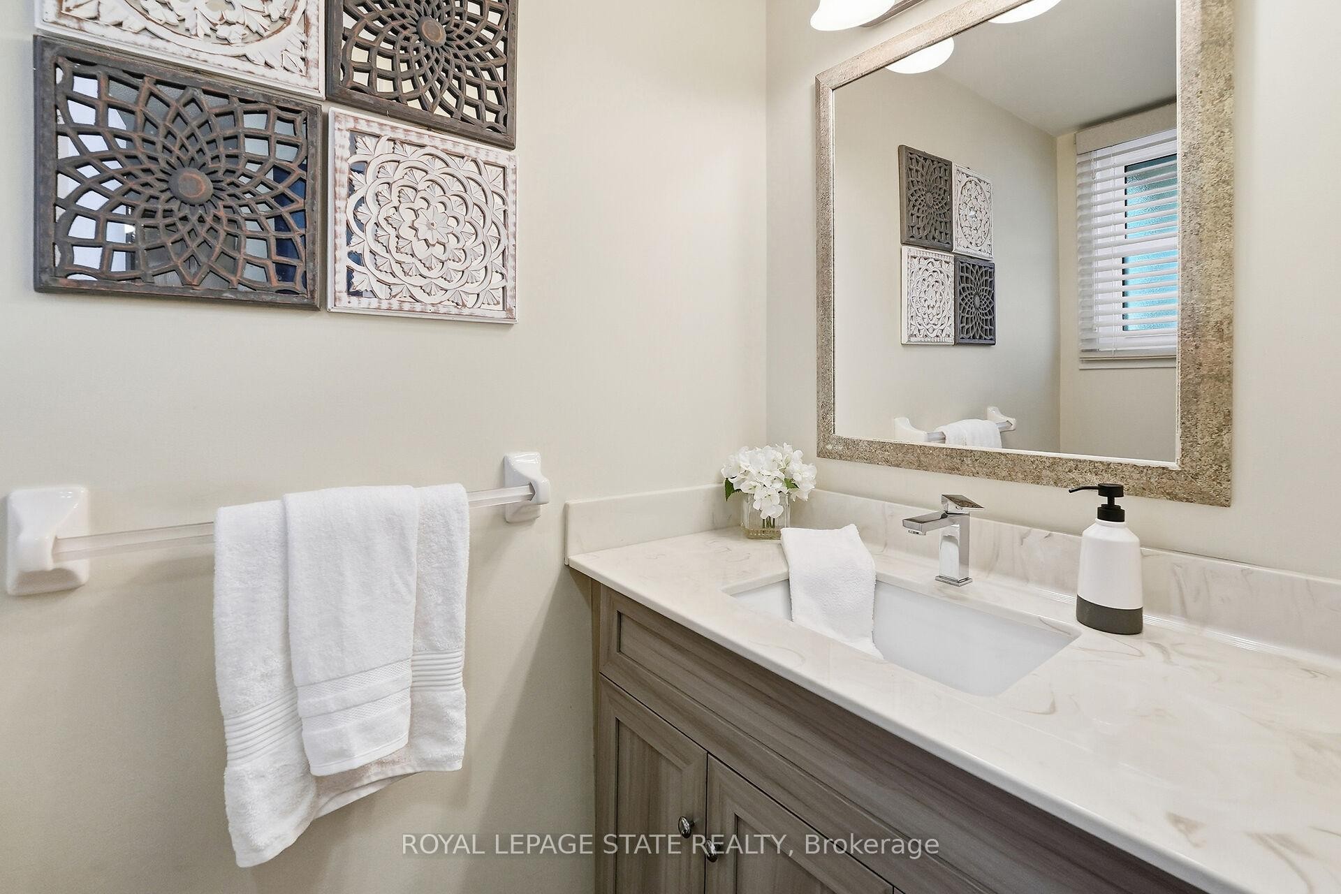 9-55 Kerman Avenue, Grimsby, ON - Indoor Photo Showing Bathroom