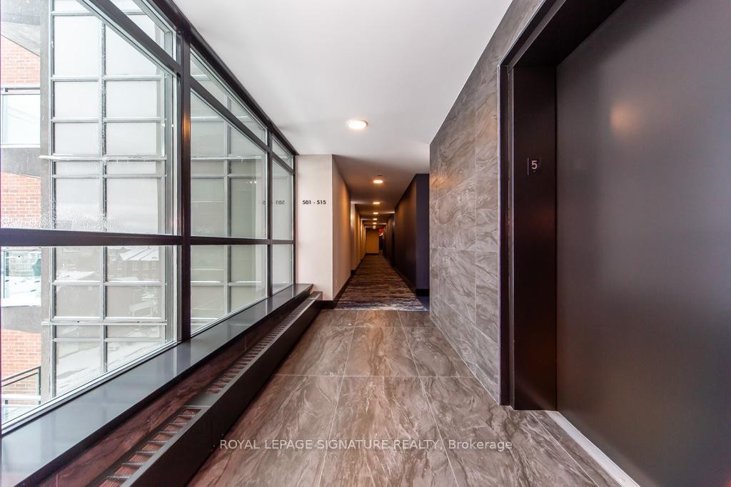 512-120 Dallimore Circle, Toronto, ON - Indoor Photo Showing Other Room