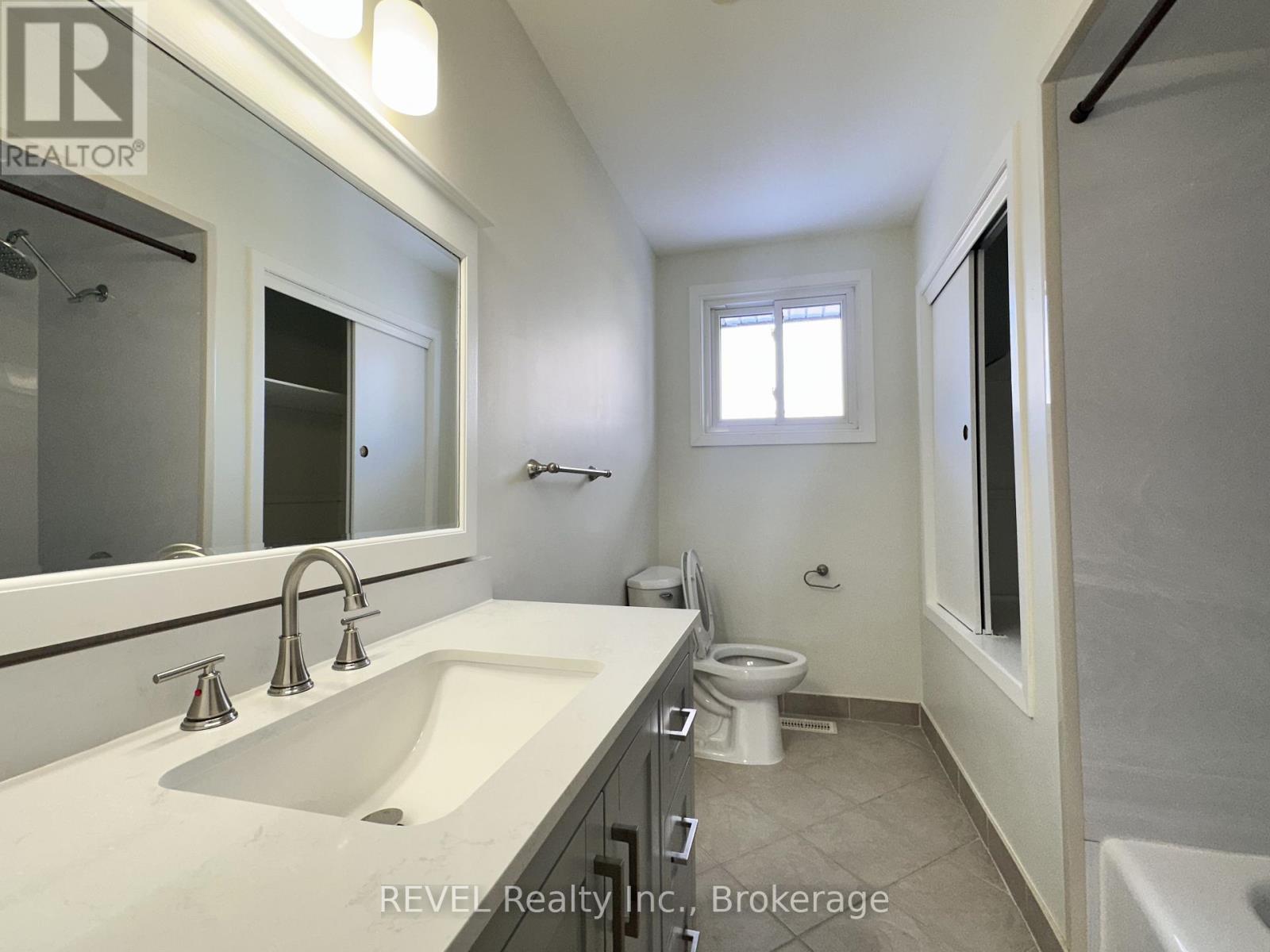 Upper - 7109 Jill Drive, Niagara Falls (Marineland), ON - Indoor Photo Showing Bathroom