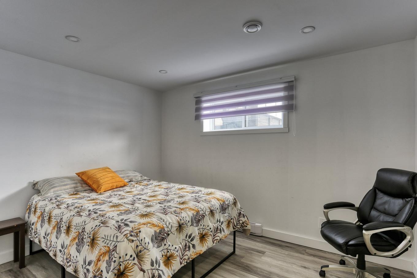 Bedroom - 2870 Ch. Bellevue, Saint-Boniface, QC - Indoor Photo Showing Bedroom