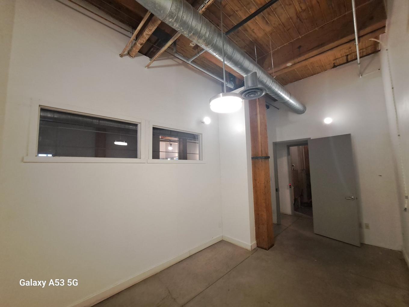 Dinette - B-1619 Rue William, Montréal (Le Sud-Ouest), QC