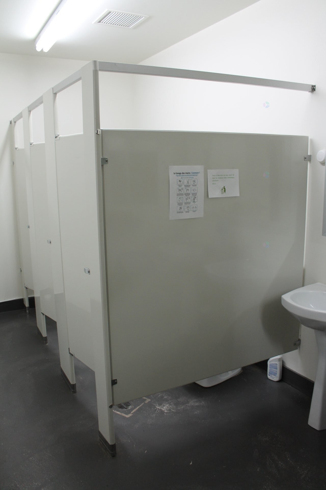 Bathroom - B-1619 Rue William, Montréal (Le Sud-Ouest), QC - Indoor