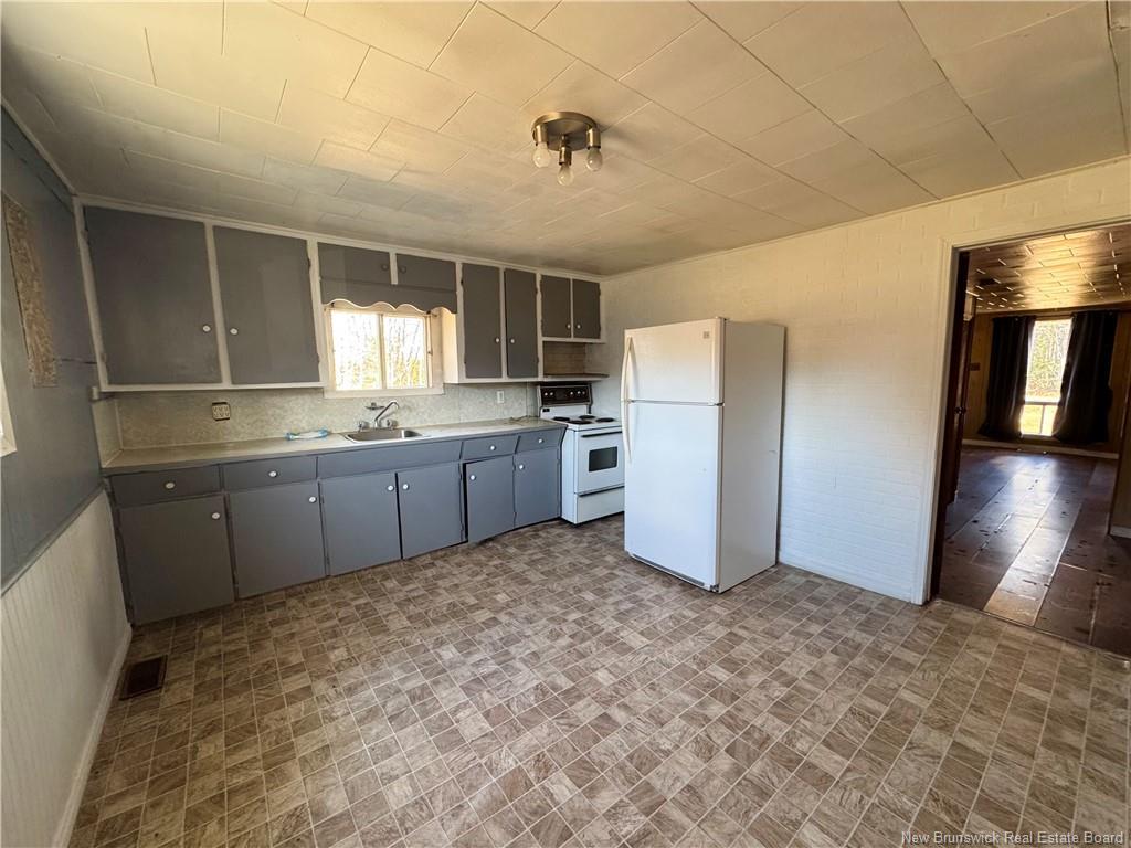 466 Route 123, Grand Lake, NB