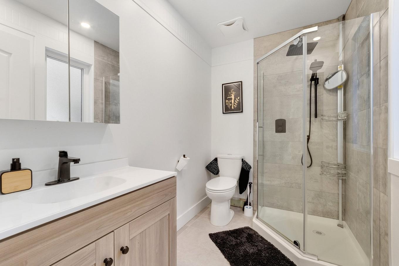 Salle de bains - 6641 Ch. Forest, Terrebonne (La Plaine), QC - Indoor Photo Showing Bathroom