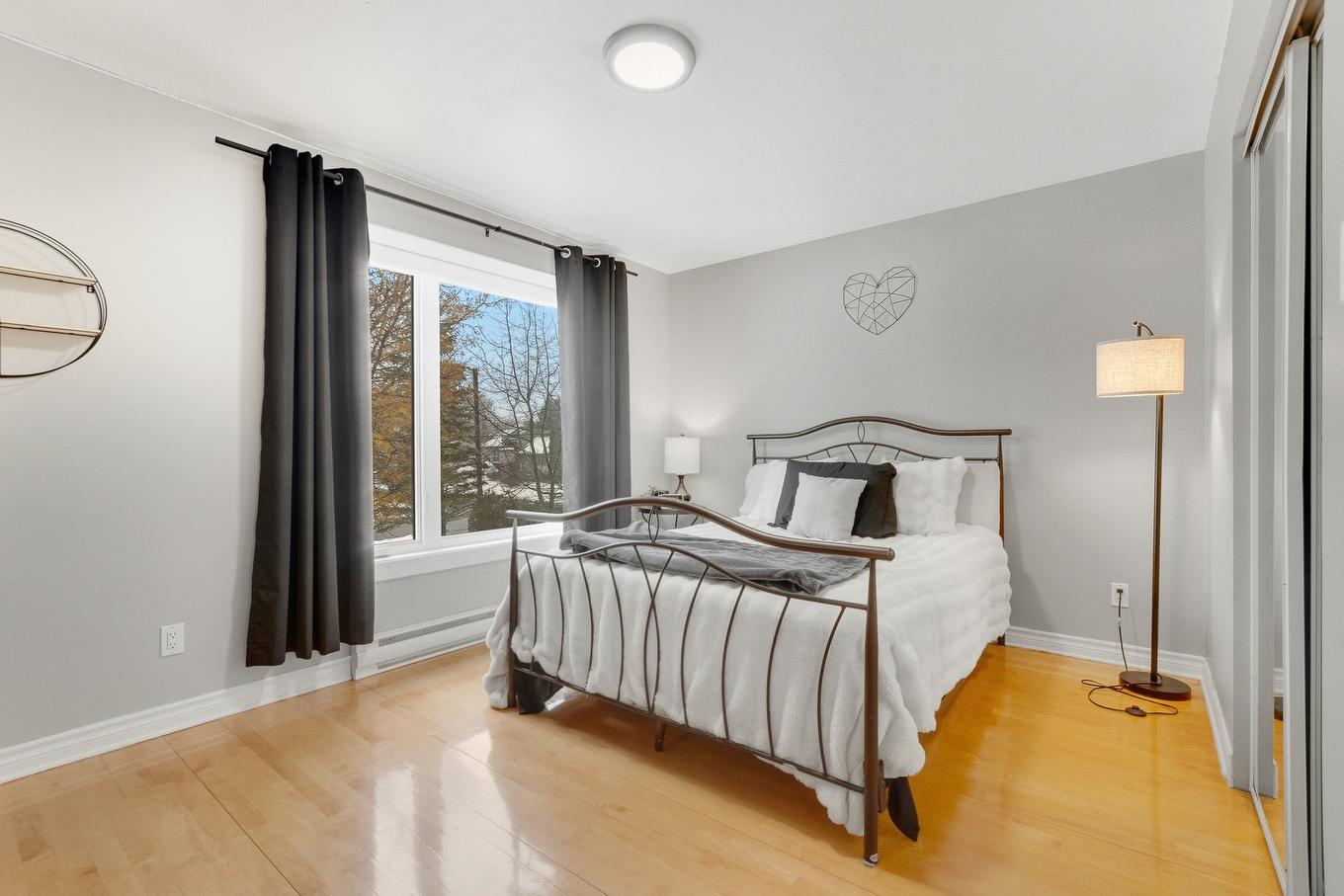 Chambre à coucher principale - 6641 Ch. Forest, Terrebonne (La Plaine), QC - Indoor Photo Showing Bedroom