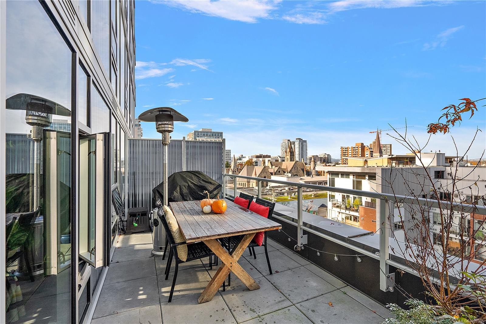 604-989 Johnson St, Victoria, BC - Outdoor