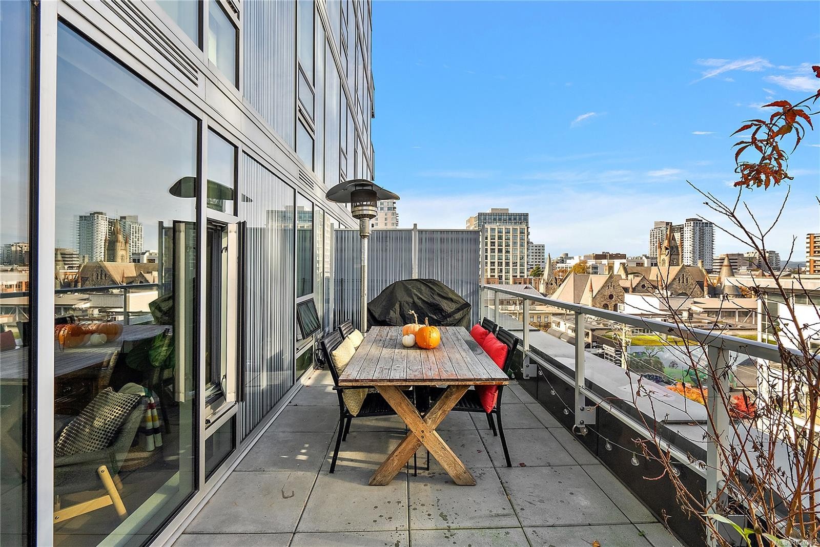 604-989 Johnson St, Victoria, BC - Outdoor