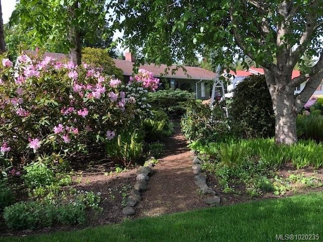 454 Crescent Rd West, Qualicum Beach, BC