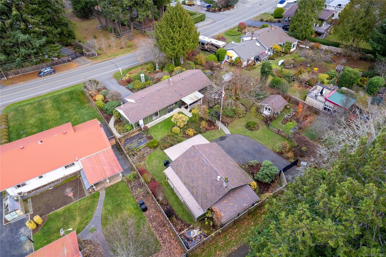 454 Crescent Rd West, Qualicum Beach, BC