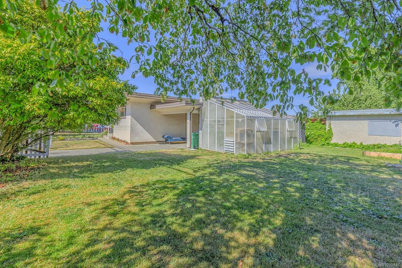 1212 Waddington Rd, Nanaimo, BC