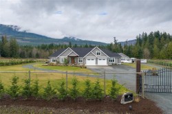 1085 Alpine View Pl Whiskey Creek, BC V9K 1V6