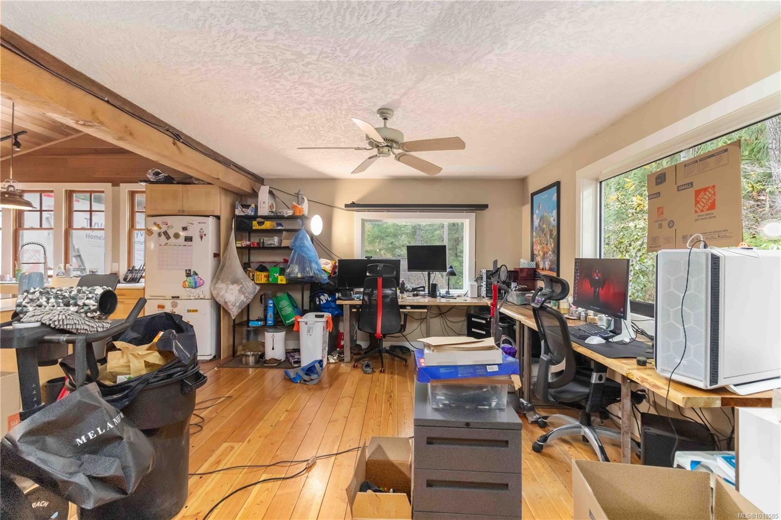 660 Millstream Lake Rd, Highlands, BC