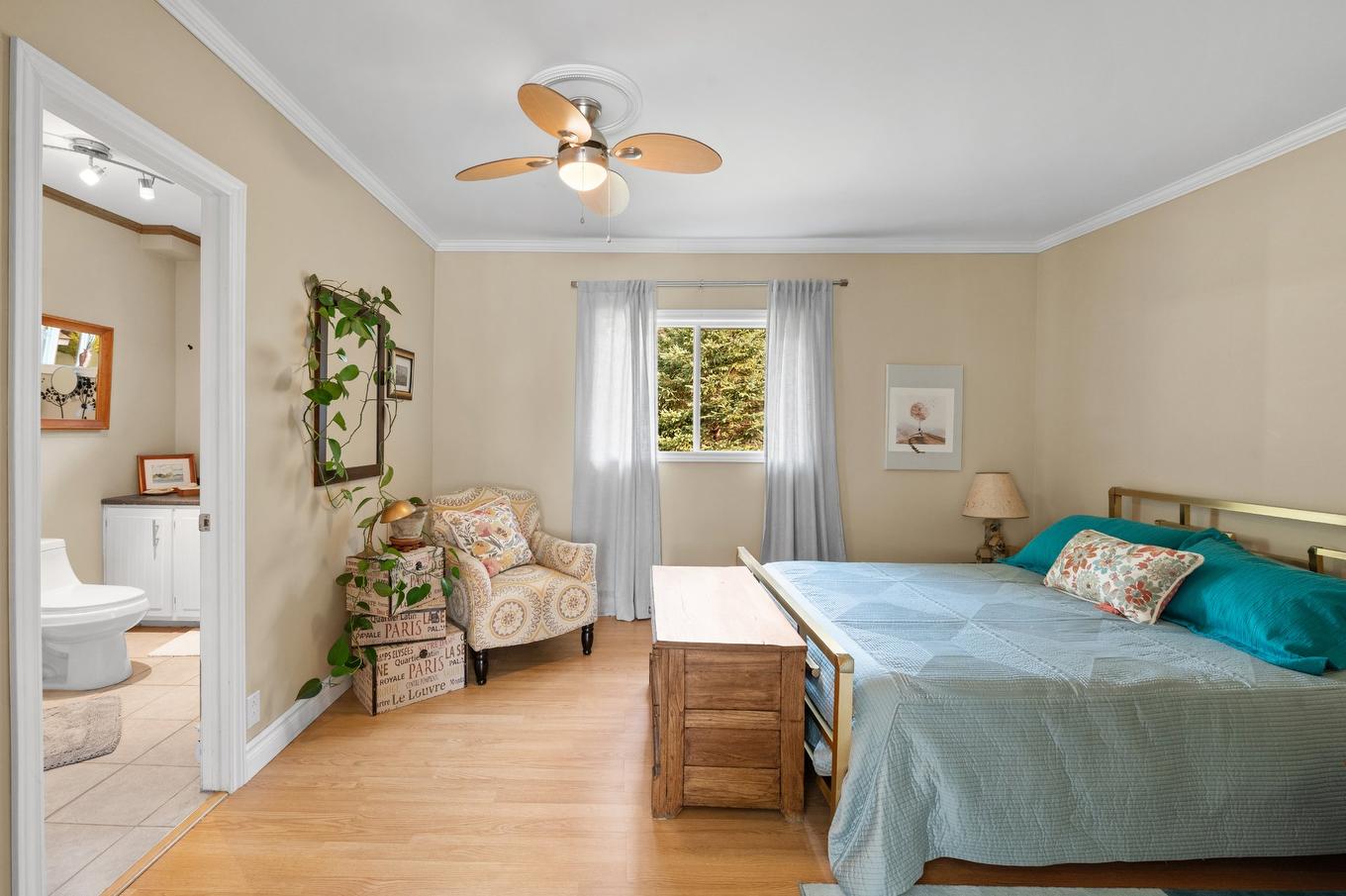 Primary bedroom - 1857 Rue Lavallée, Val-David, QC - Indoor Photo Showing Bedroom
