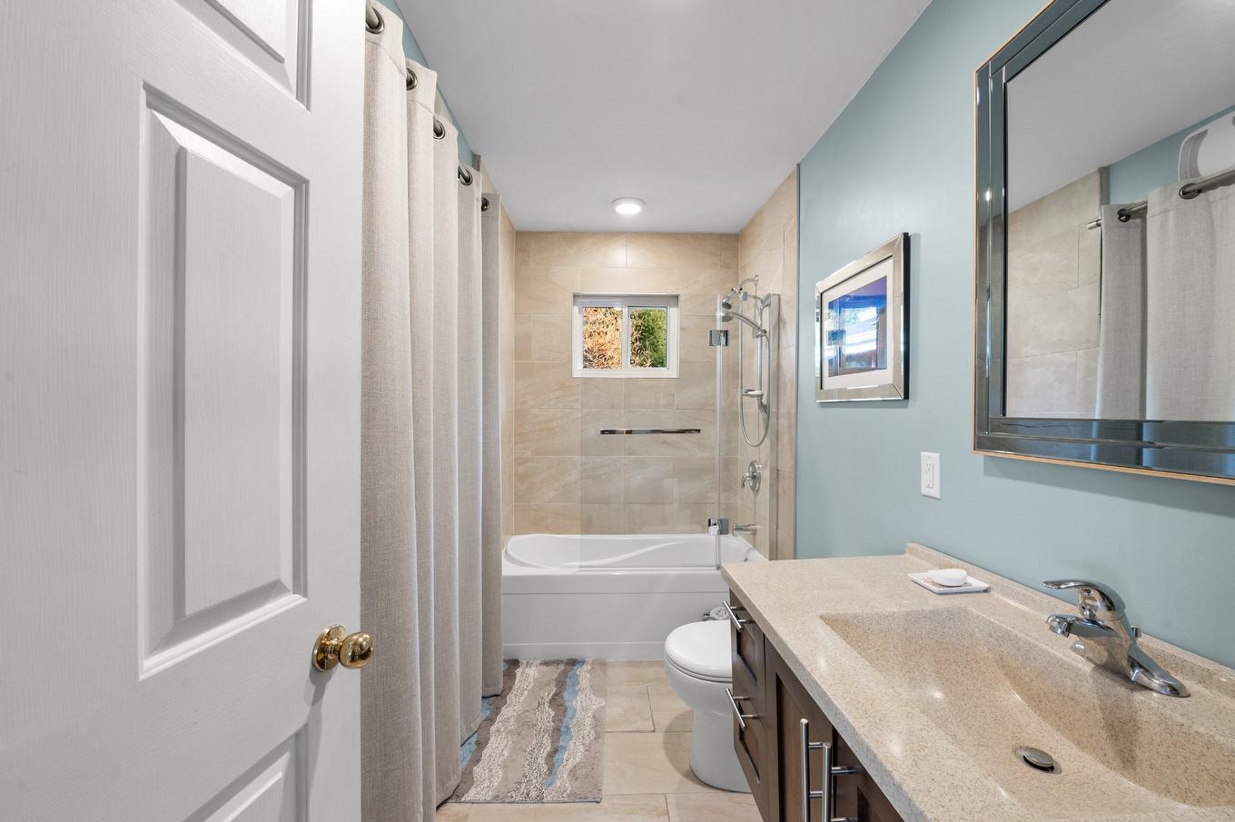 Bathroom - 1857 Rue Lavallée, Val-David, QC - Indoor Photo Showing Bathroom