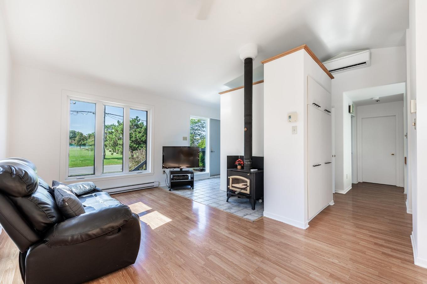 Salon - 481 Rue Smith, Saint-Jean-Sur-Richelieu, QC - Indoor Photo Showing Living Room