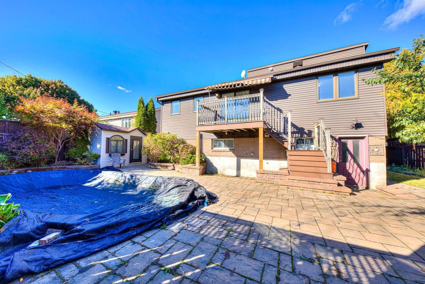 Backyard - 40 Rue Courval, Kirkland, QC - Outdoor With Deck Patio Veranda