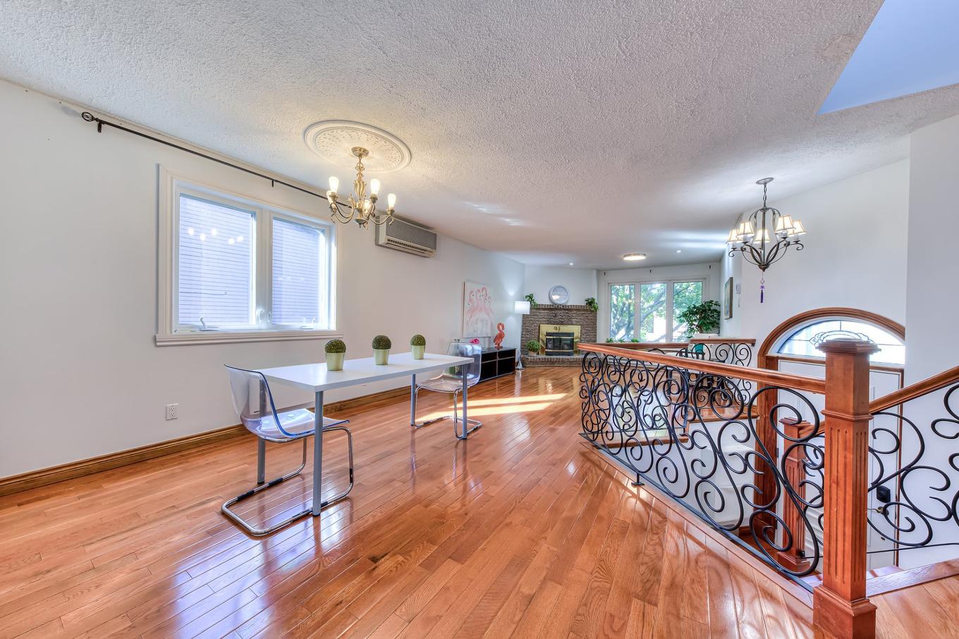 Dining room - 40 Rue Courval, Kirkland, QC - Indoor