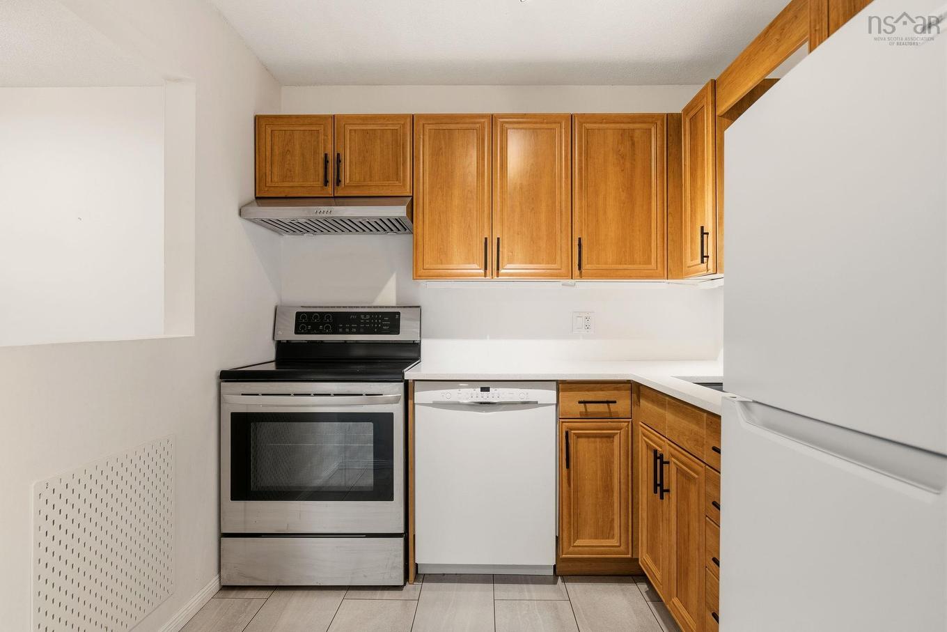 304 3600 John Parr Drive, Halifax, NS