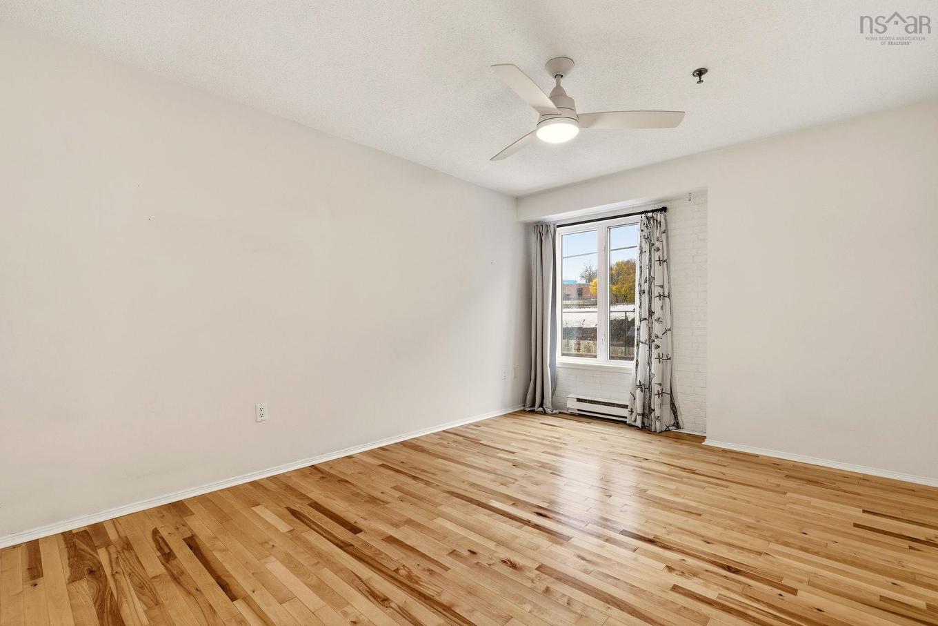 304 3600 John Parr Drive, Halifax, NS