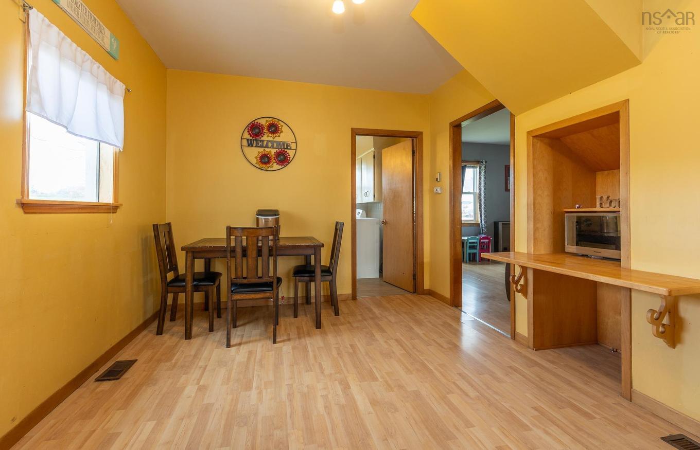 5347 Highway 1, Salmon River, NS