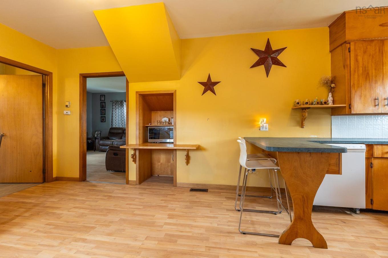 5347 Highway 1, Salmon River, NS