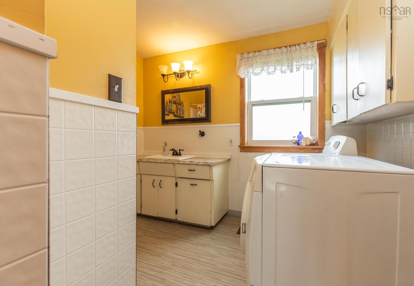 5347 Highway 1, Salmon River, NS