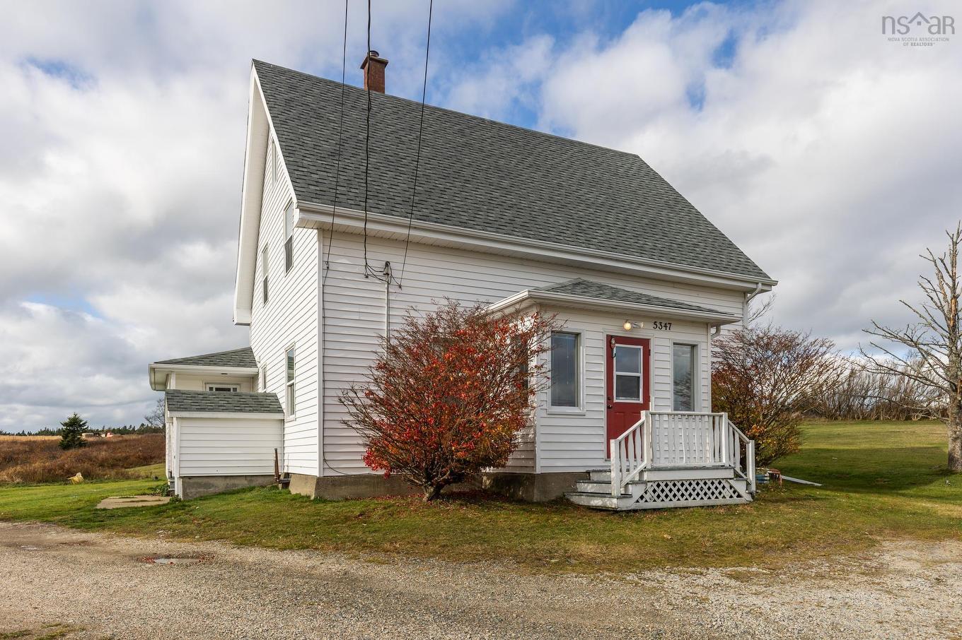 5347 Highway 1, Salmon River, NS