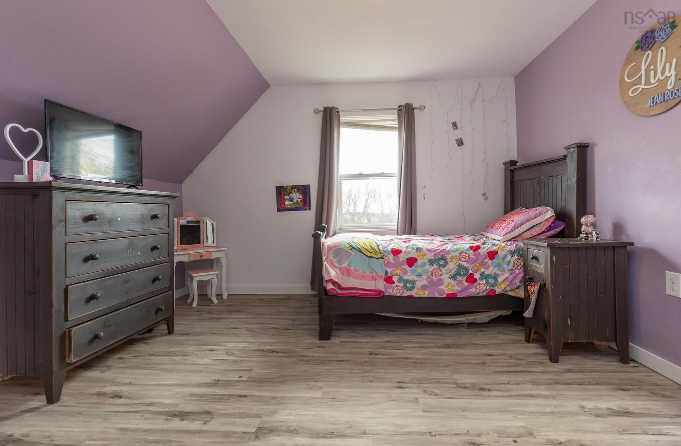 5347 Highway 1, Salmon River, NS