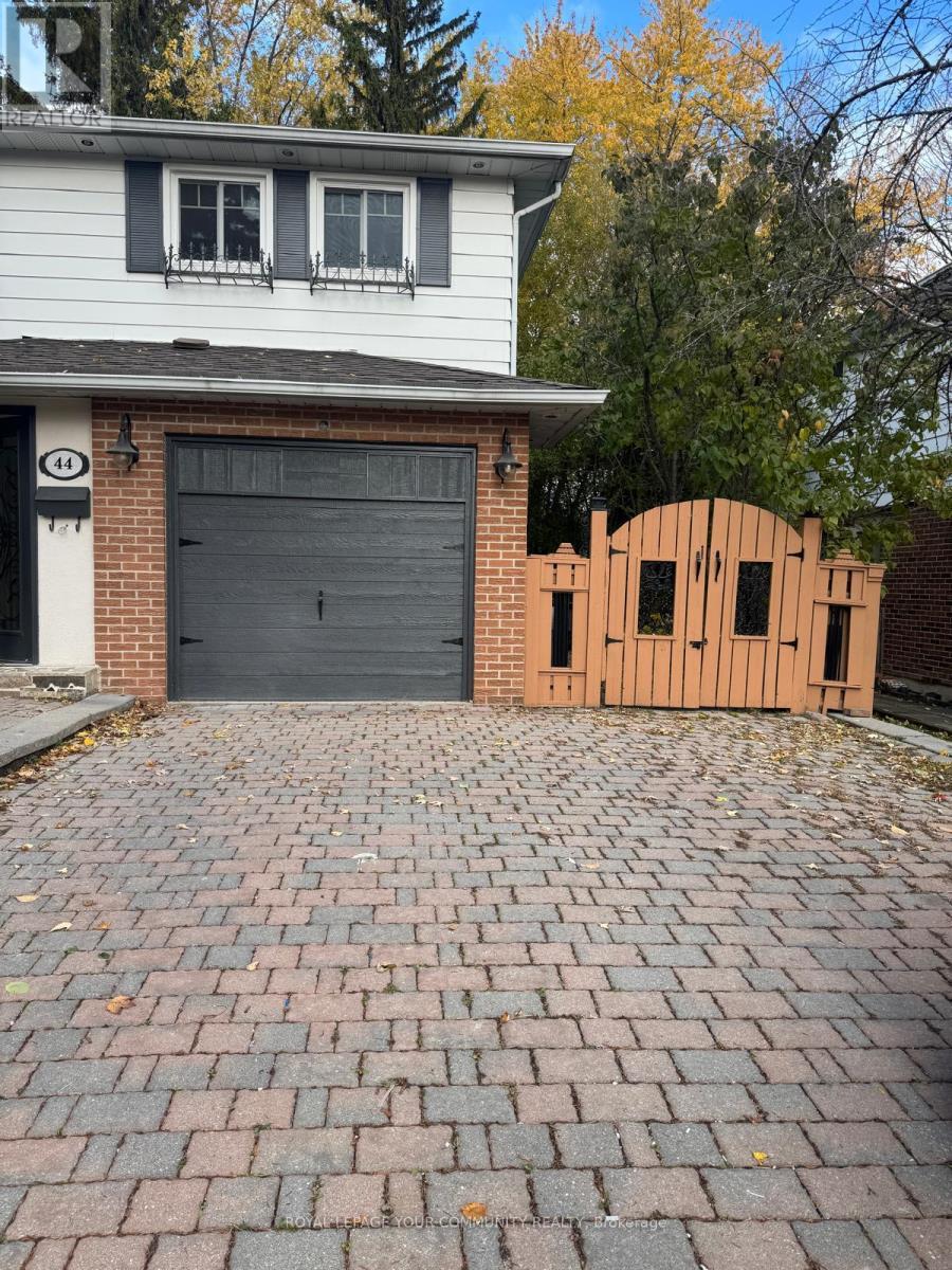 44 Royal Orchard Boulevard, Markham, ON - Outdoor