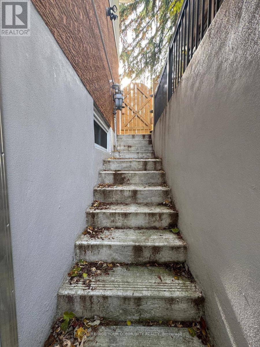 44 Royal Orchard Boulevard, Markham, ON - Photo Showing Other Room