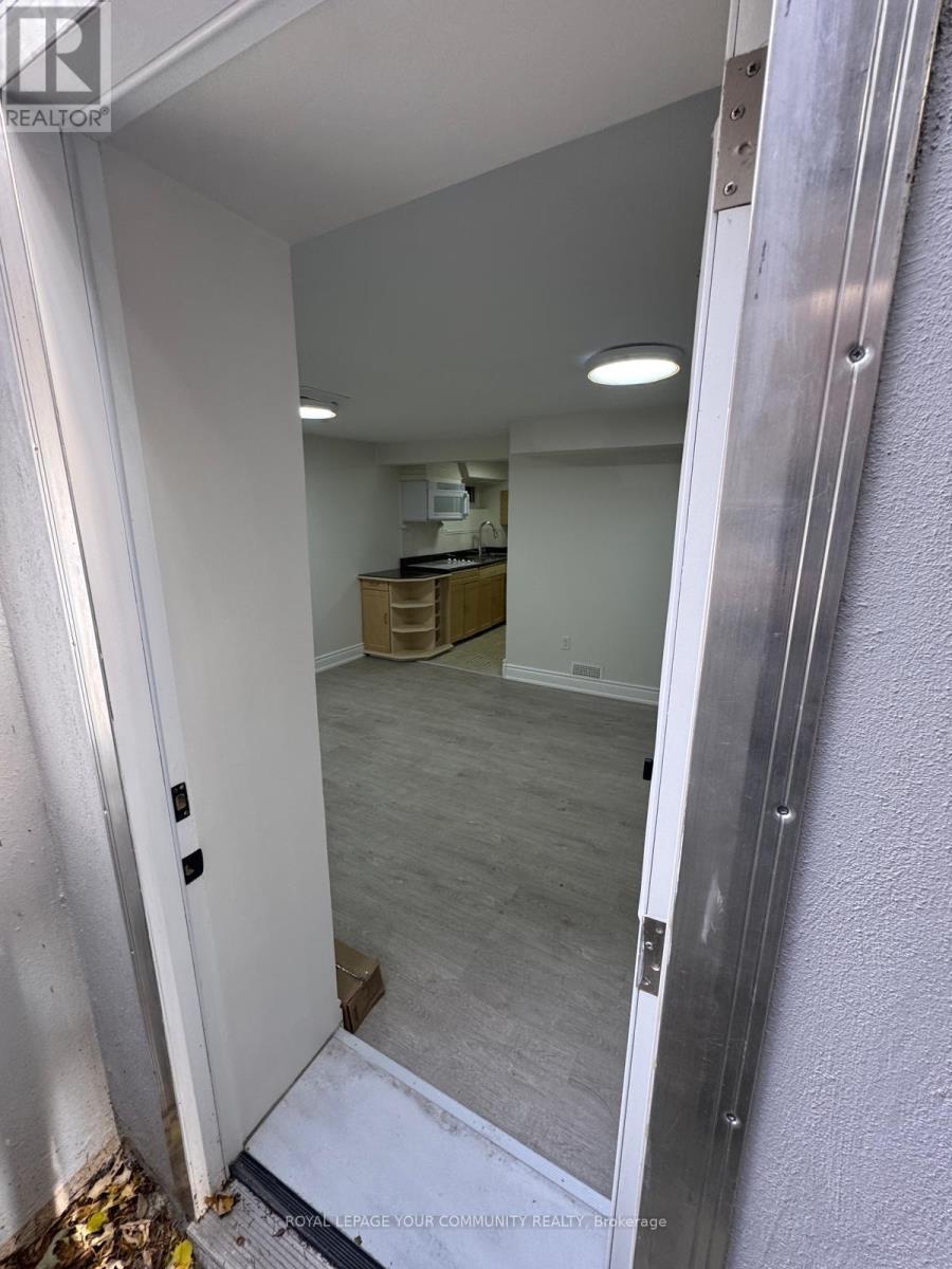 44 Royal Orchard Boulevard, Markham, ON - Indoor Photo Showing Other Room