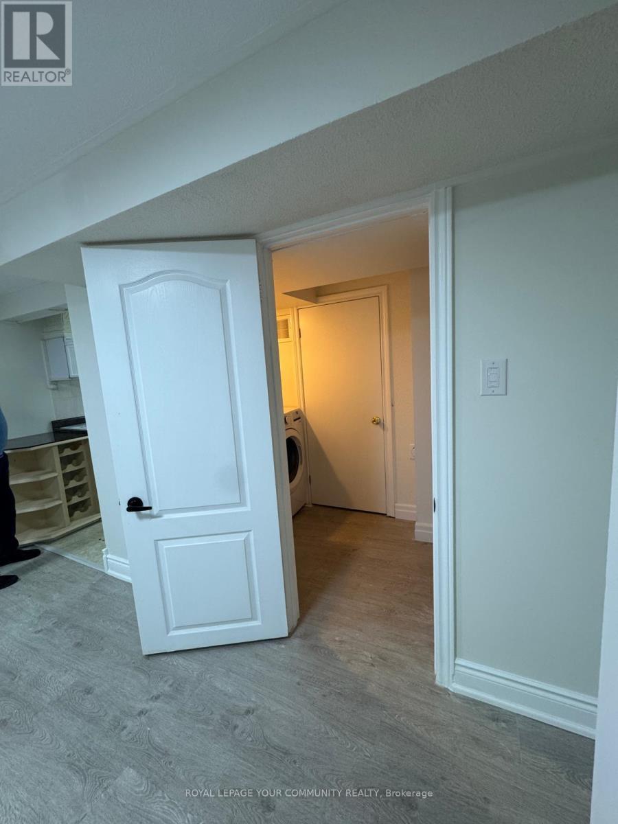 44 Royal Orchard Boulevard, Markham, ON - Indoor Photo Showing Other Room