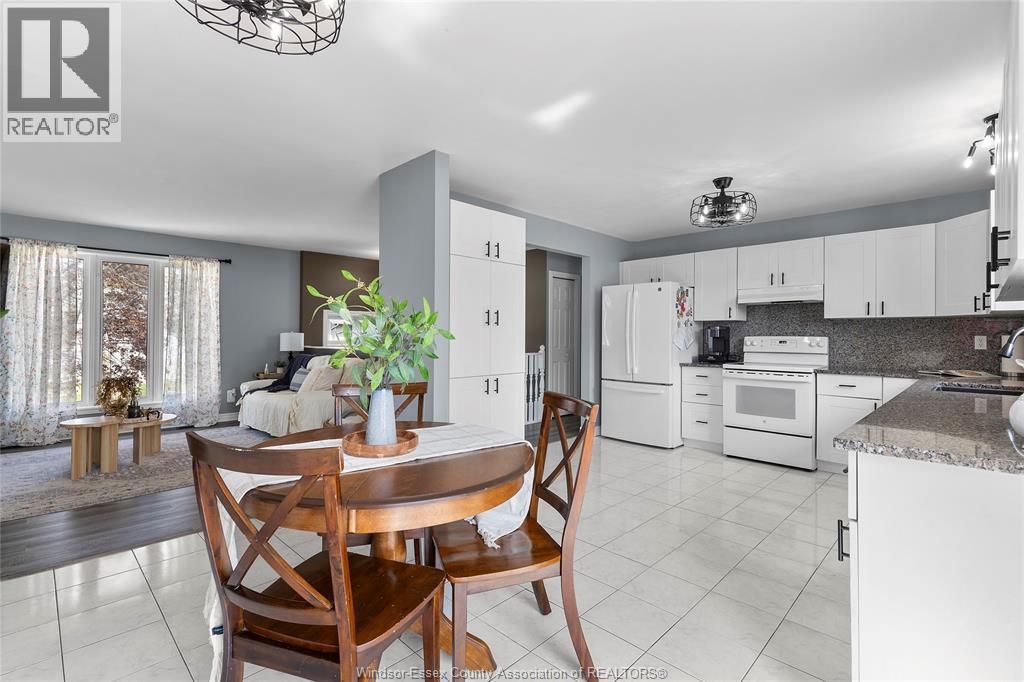 148 Riverview Avenue, Lasalle, ON - Indoor