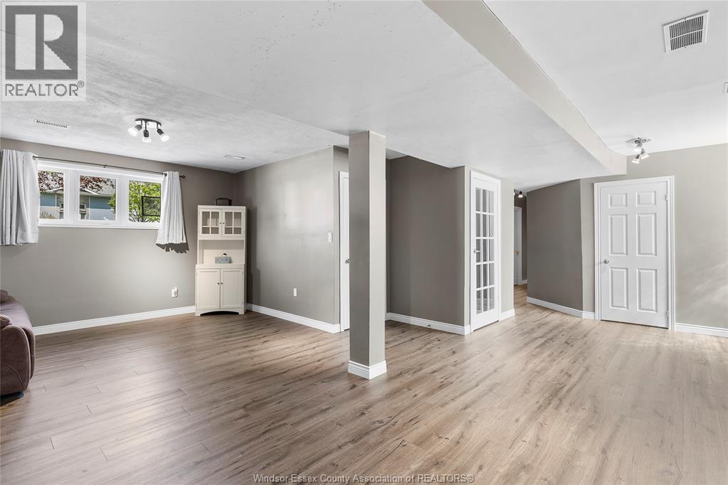 148 Riverview Avenue, Lasalle, ON - Indoor