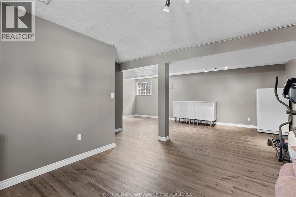 148 Riverview Avenue, Lasalle, ON - Indoor Photo Showing Other Room