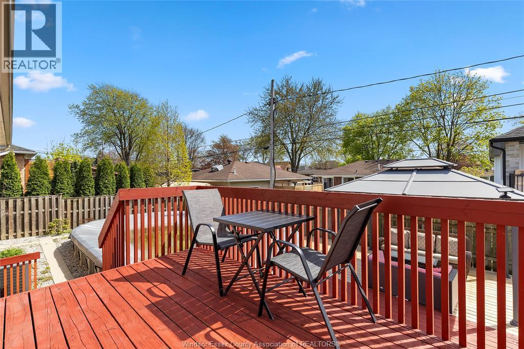 148 Riverview Avenue, Lasalle, ON - Outdoor With Deck Patio Veranda With Exterior