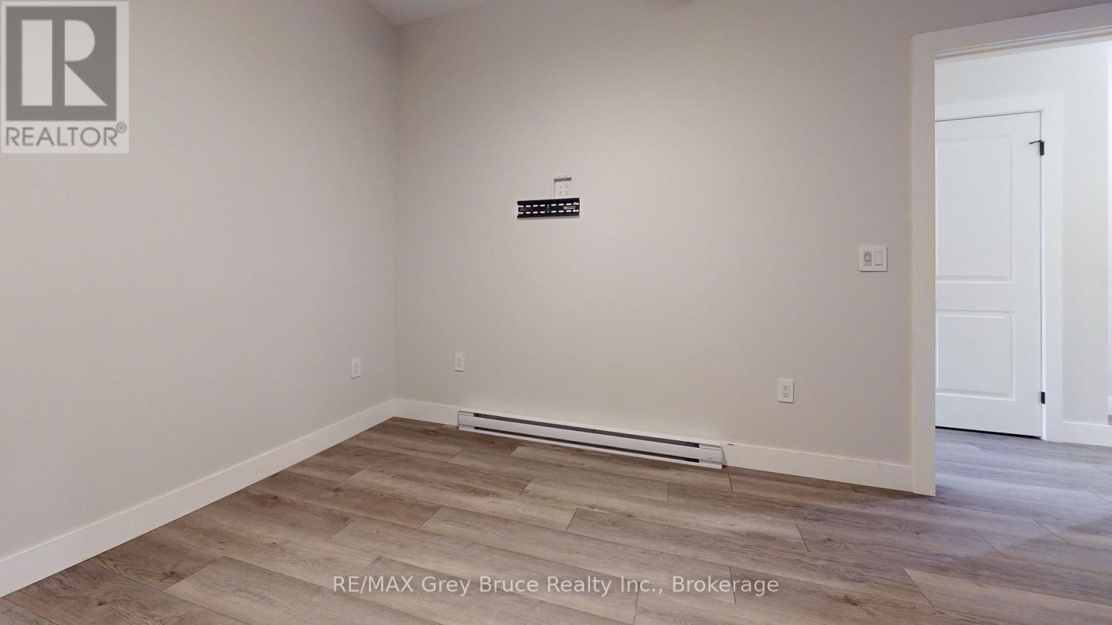 Unit 5 - 39 1St Avenue S, Arran-Elderslie, ON