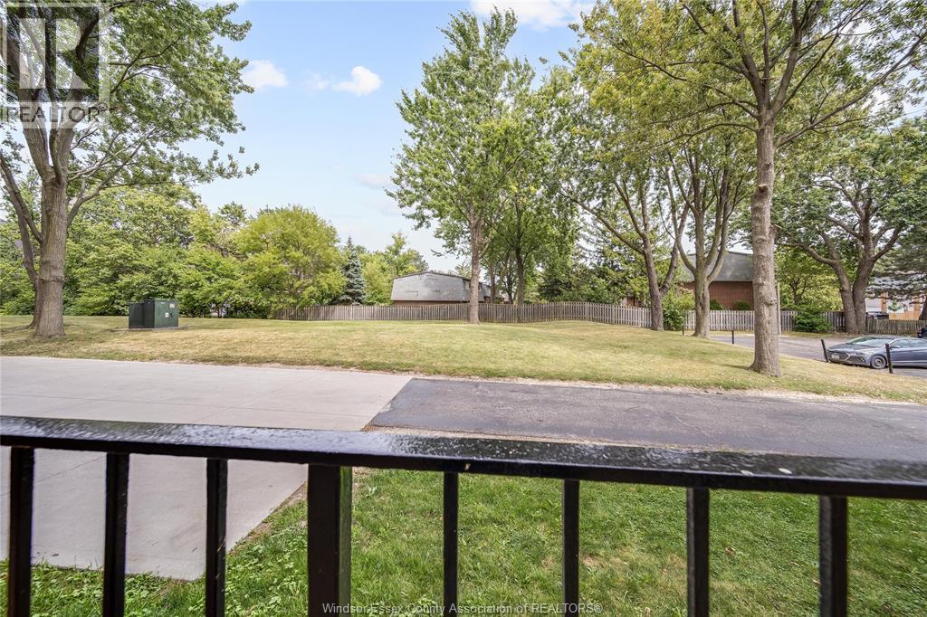 6502 Thornberry, Windsor, ON - Outdoor With Balcony