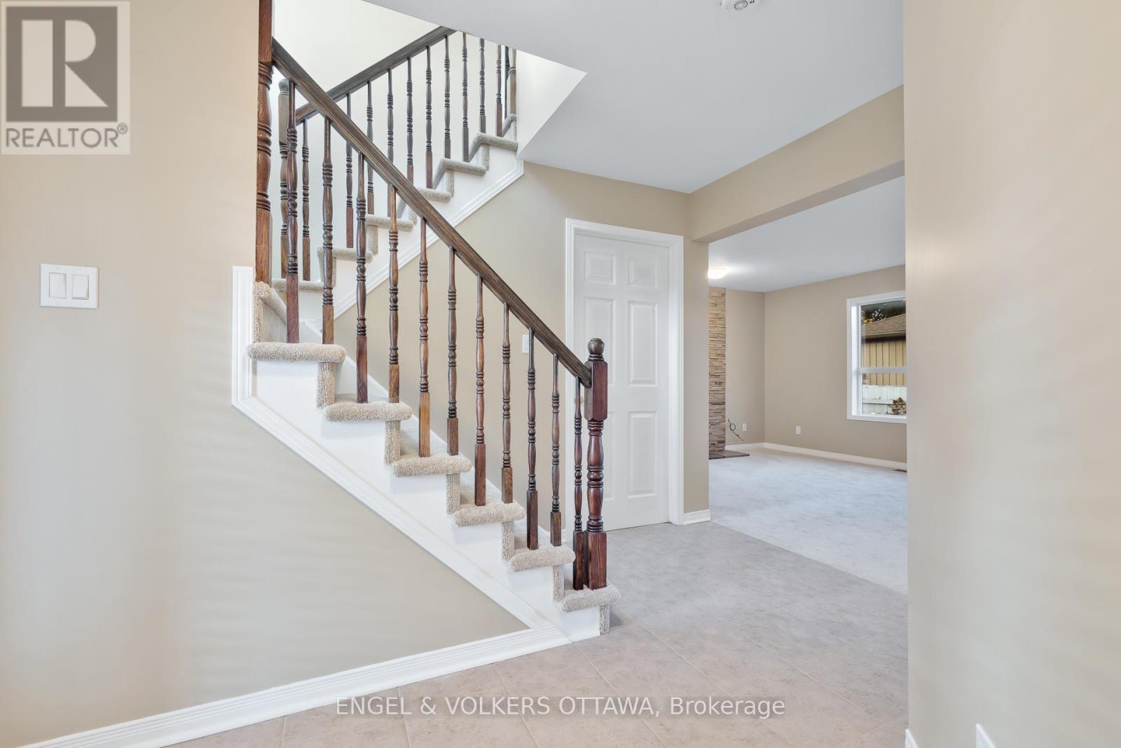 26 Carleton Cathcart Street, Ottawa, ON - Indoor Photo Showing Other Room